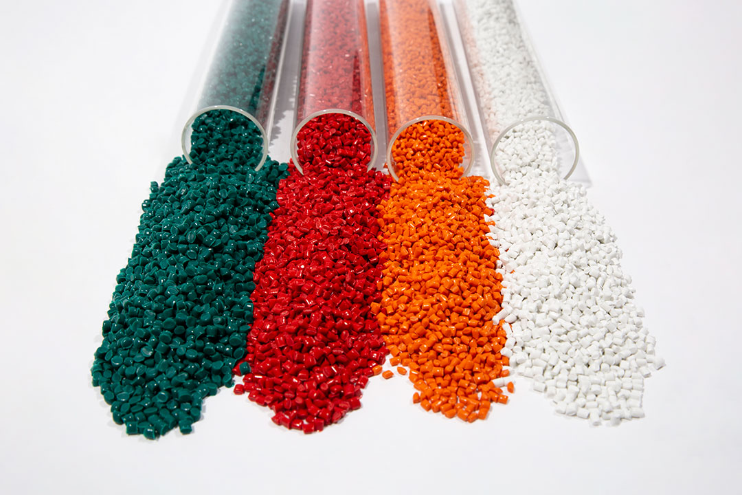 氟塑料和氟橡膠的耐化學(xué)腐蝕性具體有哪些區(qū)別？